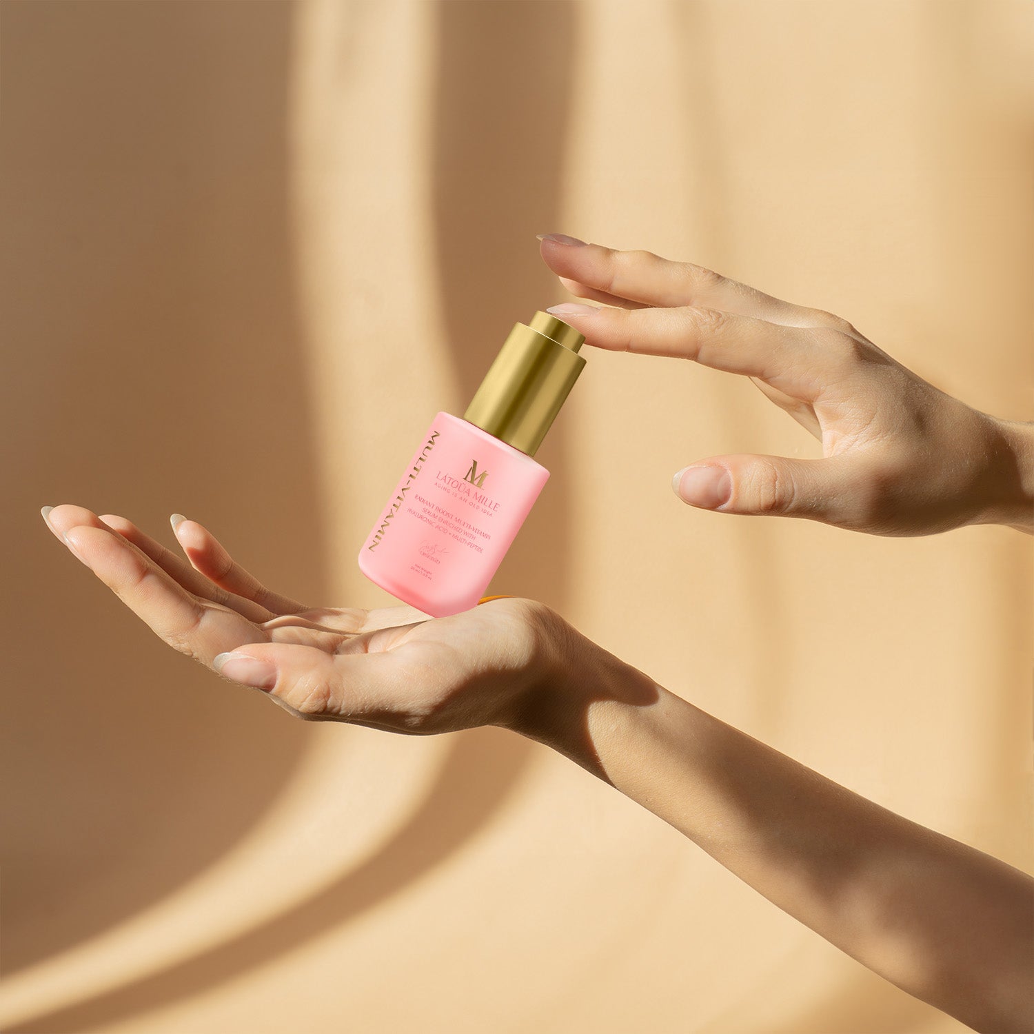 5本 Stolla Lux MULTI SERUM Garatea 50mL Radiant Boost Multi-Vitamin Serum Enriched with Hyaluronic Acid +