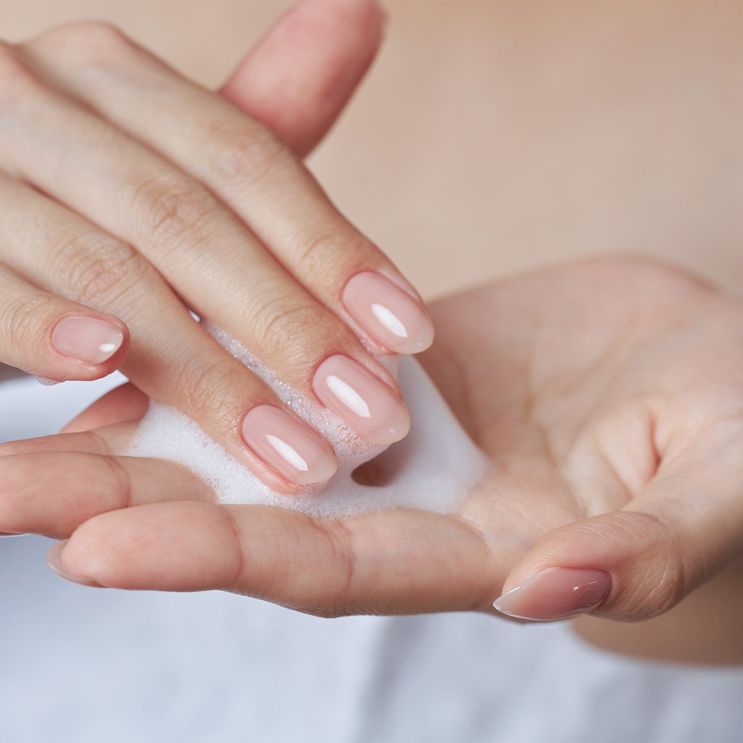 Silver Lava Foam Cleanser Hyaluronic Acid + Multi-Peptide (With Brush Head)