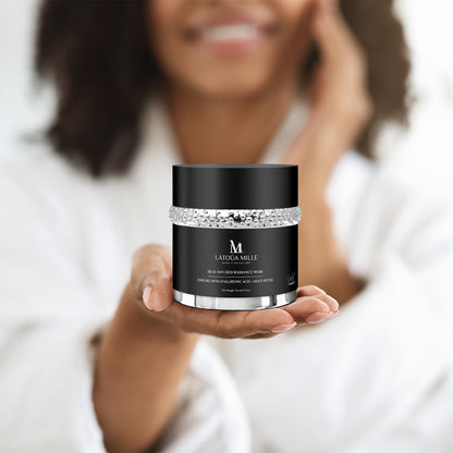 Heat Infused Radiance Mask  Enriched With Hyaluronic Acid + Multi-Peptide